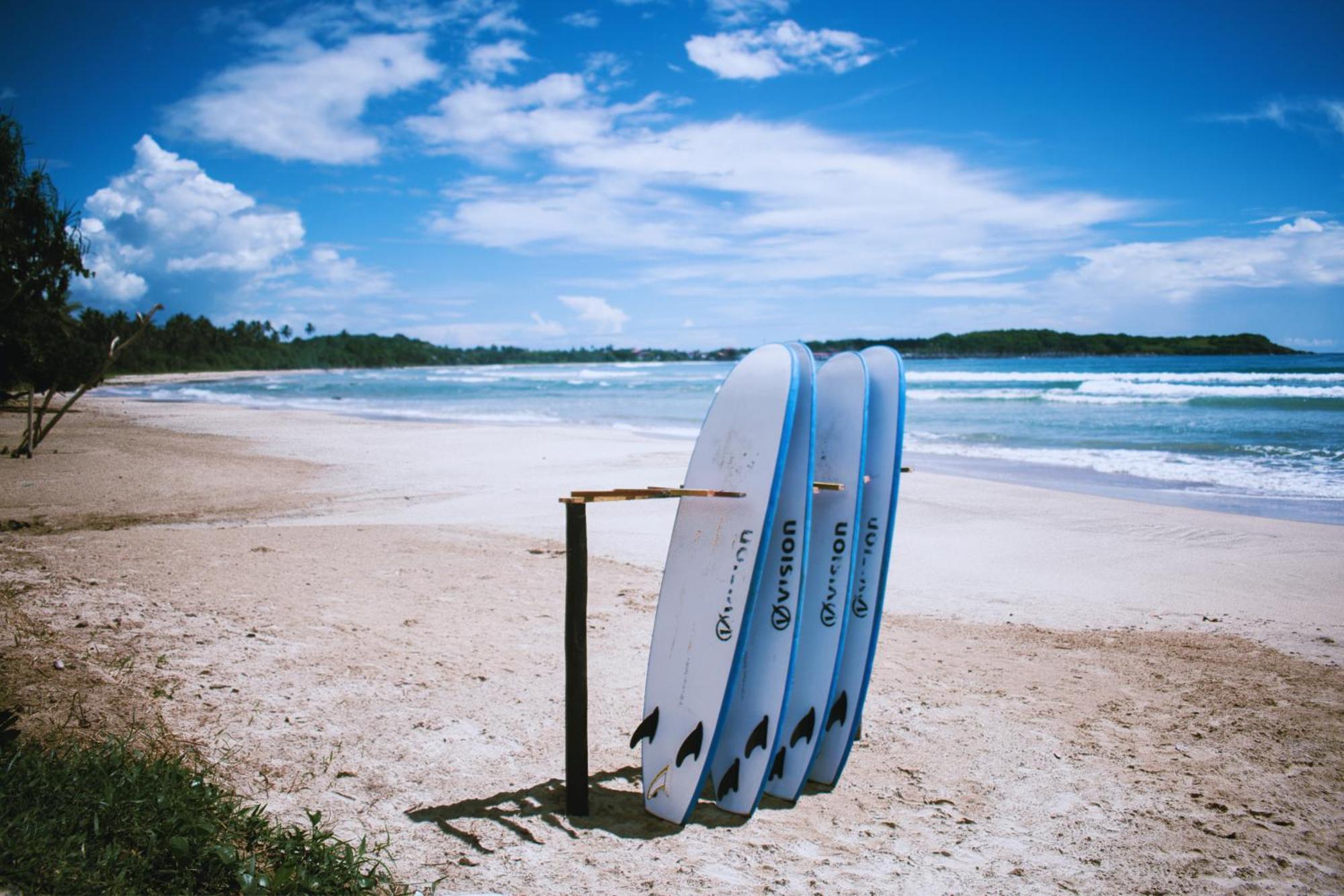 Calma - Surf, Yoga & Coffee On A Private Beach Діквелла Екстер'єр фото